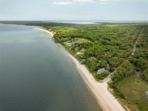 87 Washington Heights Avenue, Hampton Bays NY 11946