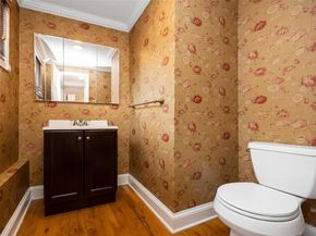 18 Sutton Terrace, Jericho NY 11753