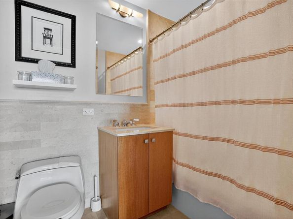 1 Renaissance Square 14F, White Plains NY 10601