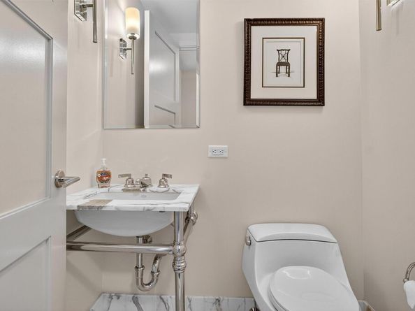 1 Renaissance Square 14F, White Plains NY 10601
