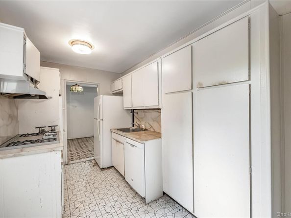 92-31 57th Avenue 2J, Elmhurst NY 11373