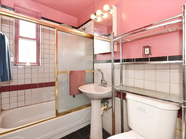 102-35 187th Street, Hollis NY 11423