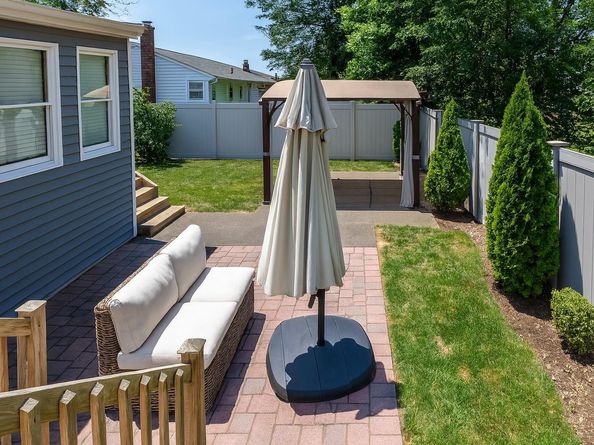 101 Toronto Avenue, Massapequa NY 11758