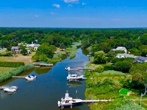 16 Walker Court, East Quogue NY 11942