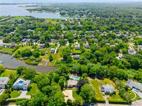 16 Walker Court, East Quogue NY 11942