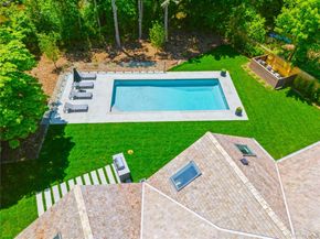 16 Walker Court, East Quogue NY 11942