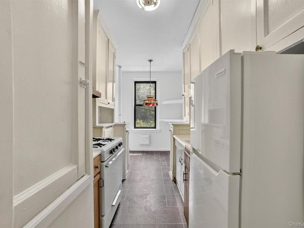 11 Columbia Avenue C7, Hartsdale NY 10530