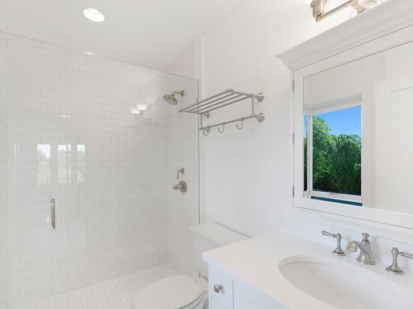 84 Oyster Shores Road, East Hampton NY 11937