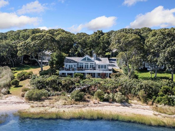 84 Oyster Shores Road, East Hampton NY 11937
