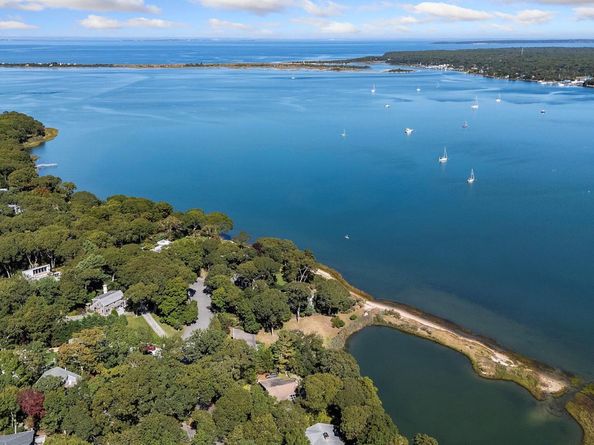 84 Oyster Shores Road, East Hampton NY 11937