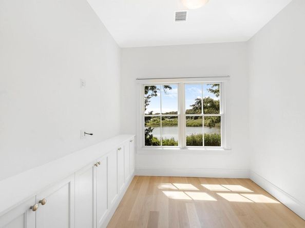 84 Oyster Shores Road, East Hampton NY 11937