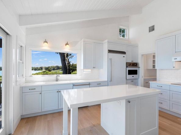 84 Oyster Shores Road, East Hampton NY 11937