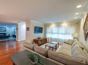 48 Archie Place, West Islip NY 11795