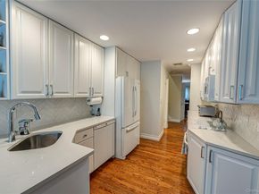 48 Archie Place, West Islip NY 11795