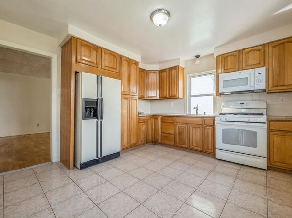 418 Beach 29th Street, Far Rockaway NY 11691