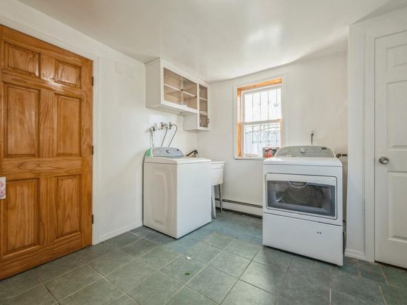 418 Beach 29th Street, Far Rockaway NY 11691