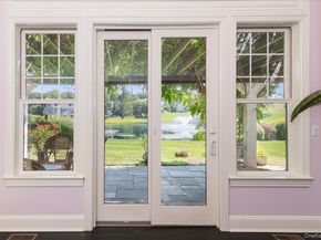 53 Pembroke Drive, Glen Cove NY 11542