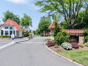 53 Pembroke Drive, Glen Cove NY 11542