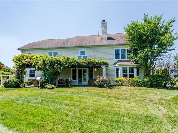 53 Pembroke Drive, Glen Cove NY 11542