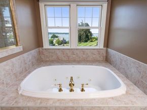 53 Pembroke Drive, Glen Cove NY 11542