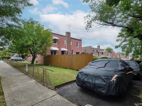 3000 Radcliff Avenue, Bronx NY 10469