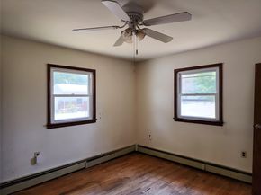 78 Roslyn Street, Islip Terrace NY 11752