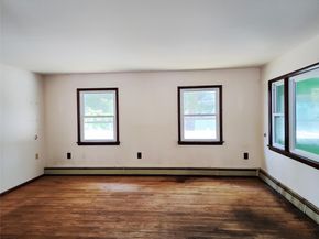 78 Roslyn Street, Islip Terrace NY 11752