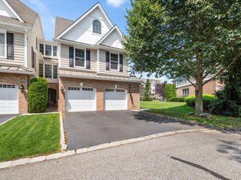 481 Pacing Way
