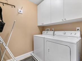 481 Pacing Way, Westbury NY 11590