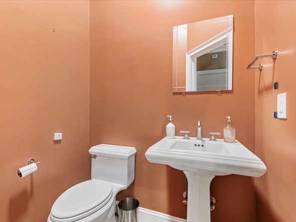 481 Pacing Way, Westbury NY 11590