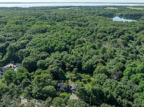 5660 Sound Avenue, Mattituck NY 11952