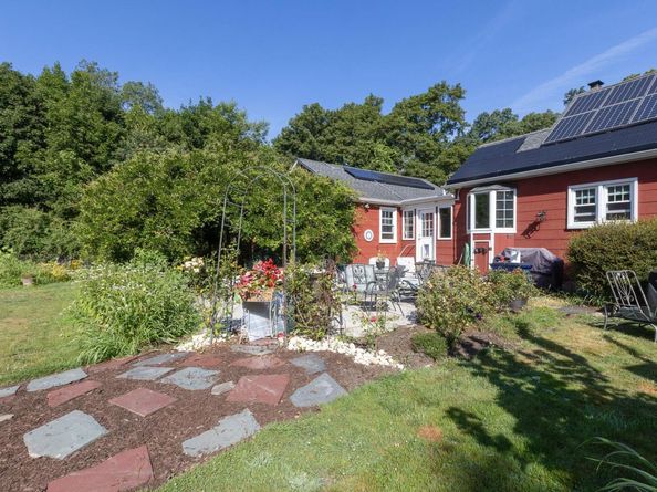 5660 Sound Avenue, Mattituck NY 11952