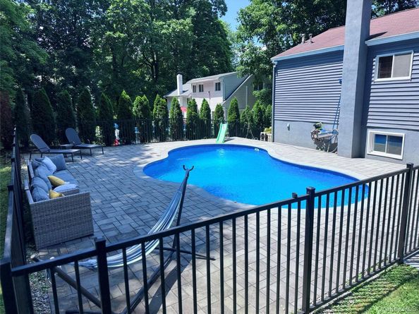 5 Red Mill Road, Cortlandt Manor NY 10567