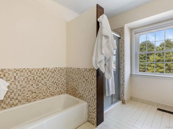 58 Winterberry Circle, Cross River NY 10518