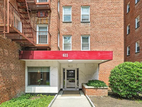 611 Palmer Road 3S, Yonkers NY 10701