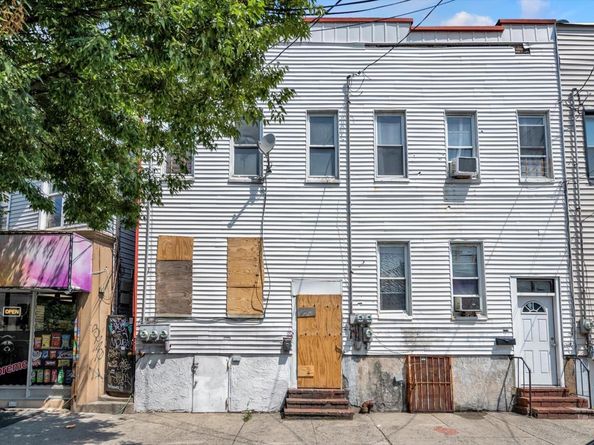 1129 E Tremont Avenue, Bronx NY 10460