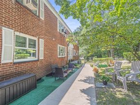 220-06 Stronghurst Avenue Lower, Queens Village NY 11427
