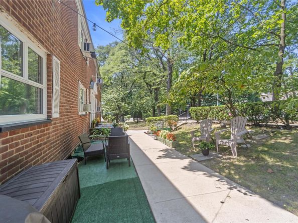 220-06 Stronghurst Avenue Lower, Queens Village NY 11427