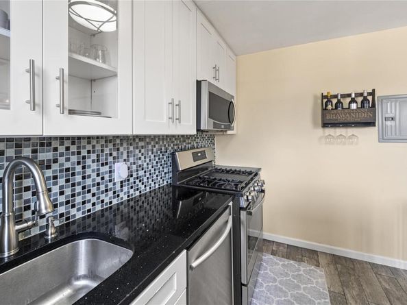 220-06 Stronghurst Avenue Lower, Queens Village NY 11427