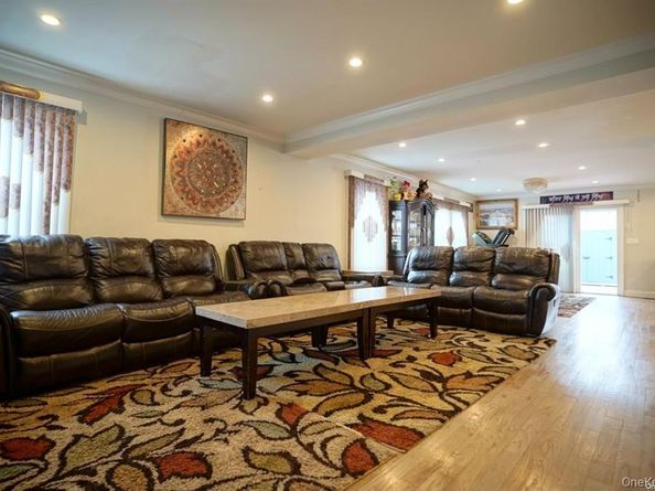 2382 Jefferson Street, East Meadow NY 11554