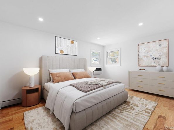 7 Stanley Place, Hempstead NY 11550