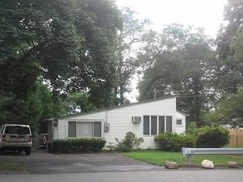 10 W 22nd Street