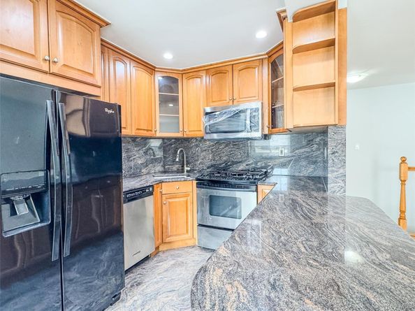 151-17 7th Avenue, Whitestone NY 11357