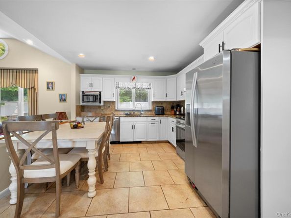 144 Radcliff Drive, East Norwich NY 11732