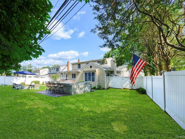 144 Radcliff Drive, East Norwich NY 11732