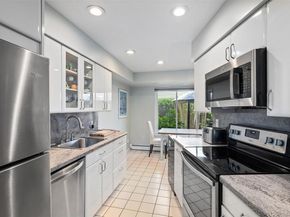 7 Top Of The Ridge Ridge B4, Mamaroneck NY 10543
