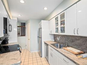 7 Top Of The Ridge Ridge B4, Mamaroneck NY 10543