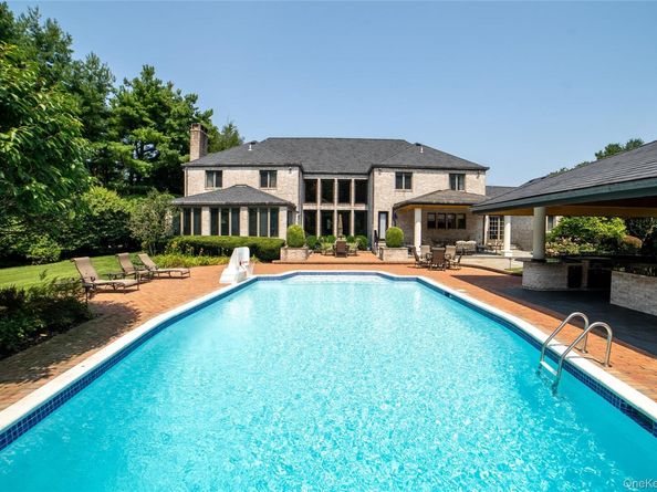 294 Half Hollow Road, Dix Hills NY 11746