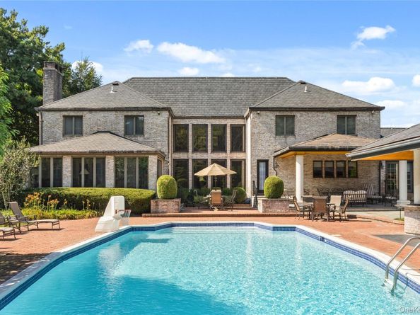 294 Half Hollow Road, Dix Hills NY 11746