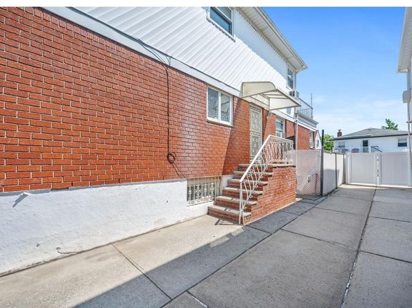 164-43 96th Street 2, Howard Beach NY 11414
